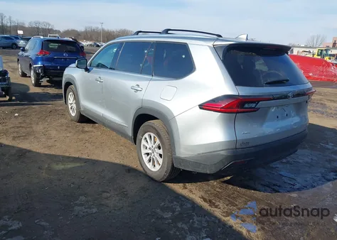 2025 Toyota Grand Highlander Xle z USA, uszkodzony, nr VIN 5TDAAAB57SS077318